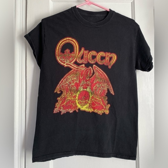 QUEEN T-shirt with Red Crest Logo, Sz: Small - Picture 1 of 7